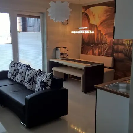 Apartment As-immobilien, In